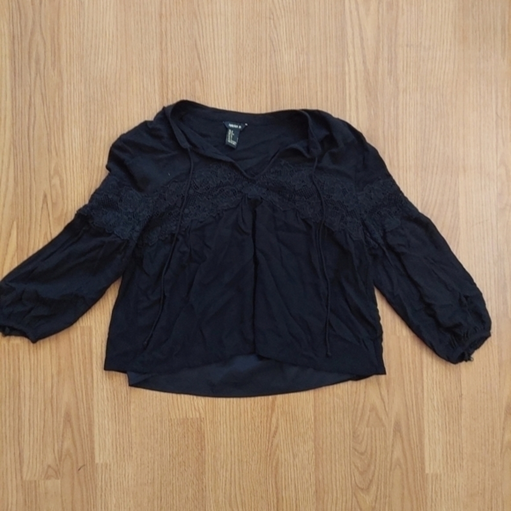 Forever 21 black boho top 3/4 sleeve with lace detail size small